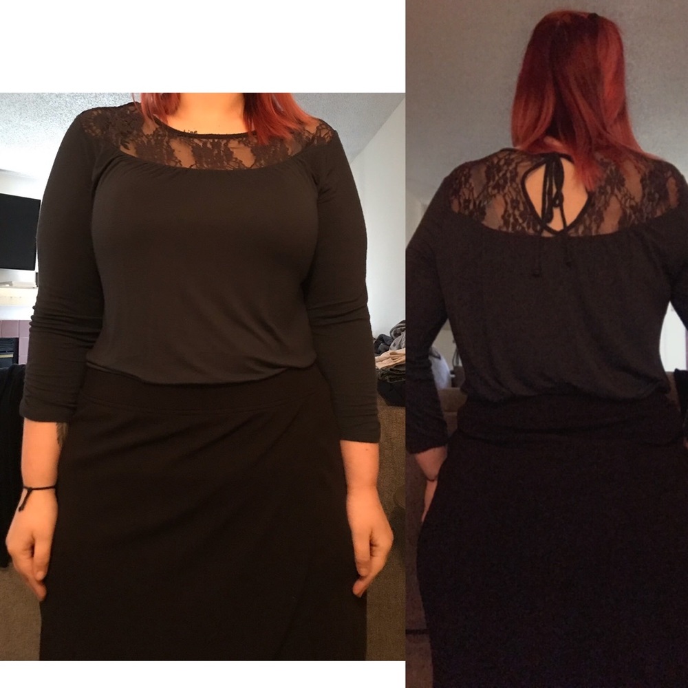 Maurices Size XL Gray 3/4 Sleeve Top Lace Detail